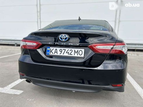 Toyota Camry 2020 - фото 22