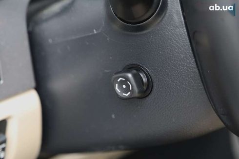 Toyota Sequoia 2012 - фото 28