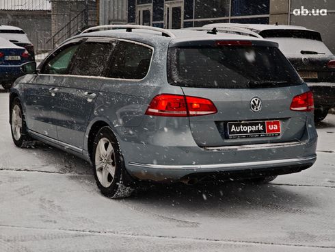 Volkswagen Passat 2013 серый - фото 9