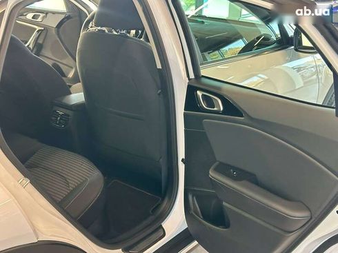 Kia XCeed 2022 - фото 2