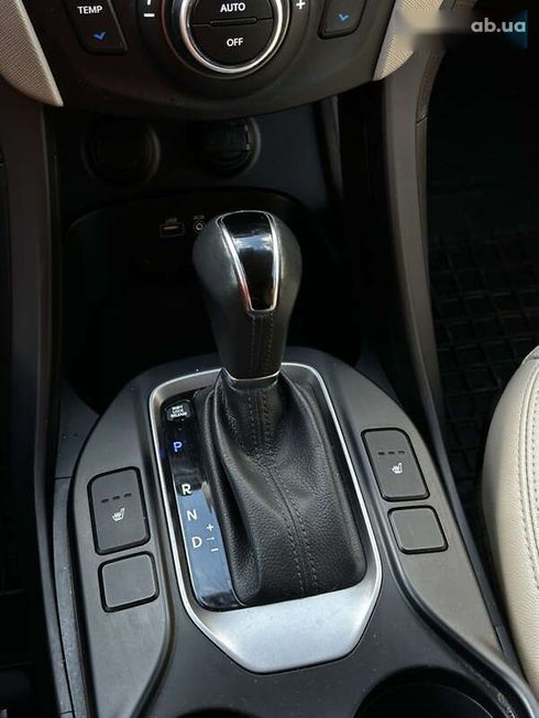 Hyundai Santa Fe 2017 - фото 12
