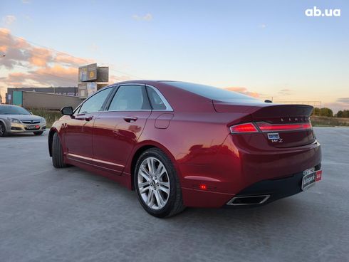 Lincoln MKZ 2015 красный - фото 10