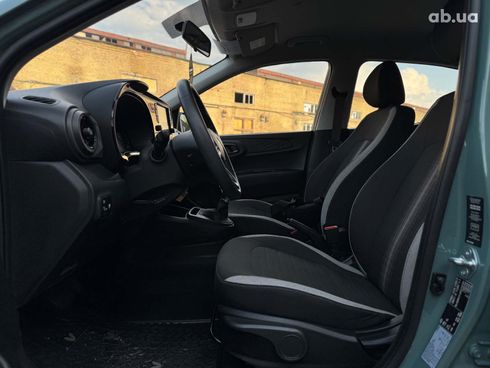 Hyundai i10 2024 зеленый - фото 20