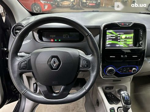 Renault Zoe 2016 - фото 19