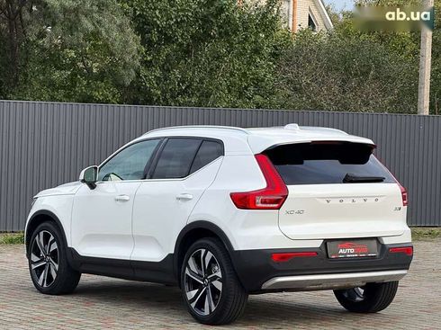 Volvo XC40 2024 - фото 6