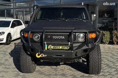 Toyota FJ Cruiser 2007 - фото 2
