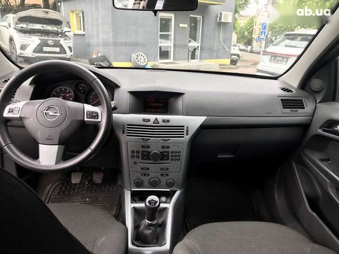 Opel Astra 2012 - фото 19