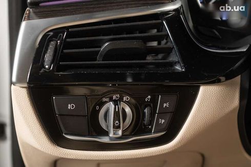 BMW 5 серия 2017 - фото 18