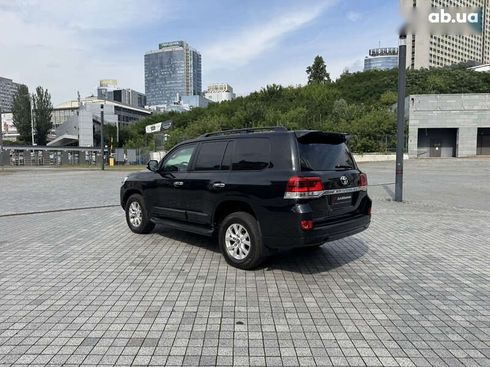 Toyota Land Cruiser 2014 - фото 5