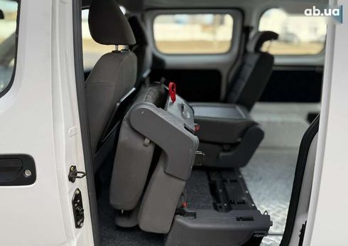 Nissan e-NV200 2019 - фото 17