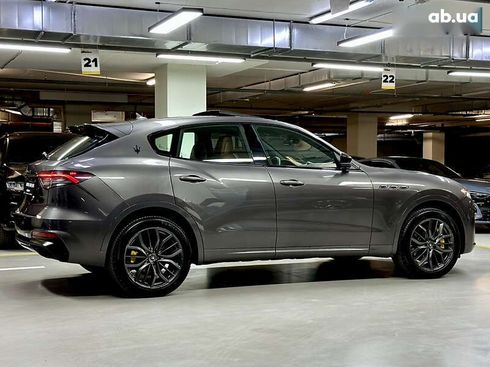 Maserati Levante 2022 - фото 16