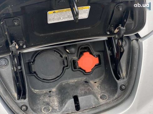 Nissan Leaf 2013 - фото 13