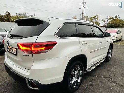 Toyota Highlander 2018 - фото 3