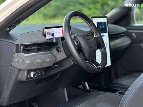 Ford Mustang Mach-E 2021 - фото 17