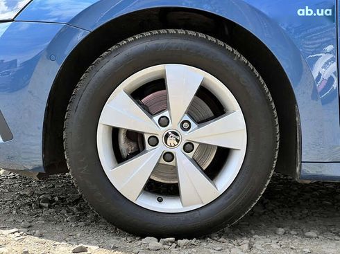 Skoda Octavia 2021 - фото 22