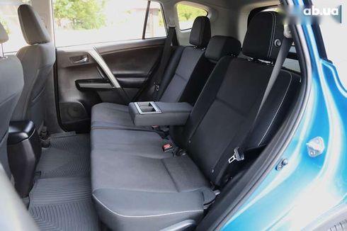 Toyota RAV4 2017 - фото 8