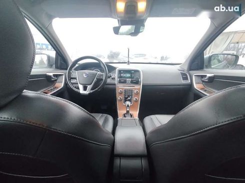 Volvo XC60 2016 - фото 29