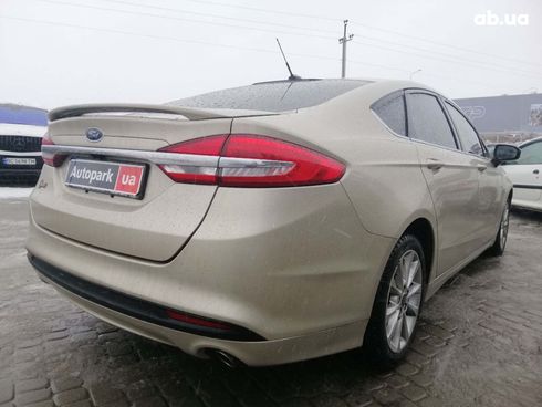 Ford Fusion 2016 бежевый - фото 3