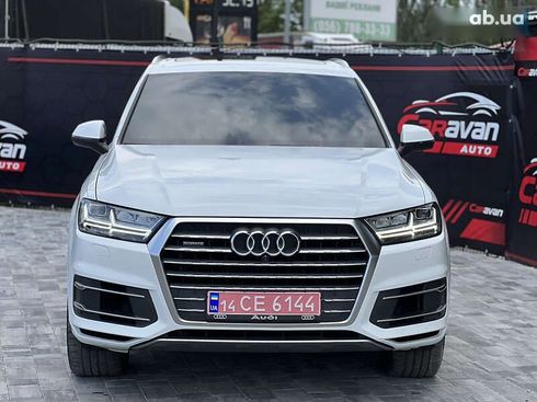 Audi Q7 2018 - фото 2