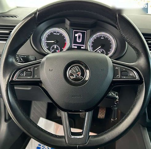 Skoda Octavia 2018 - фото 15