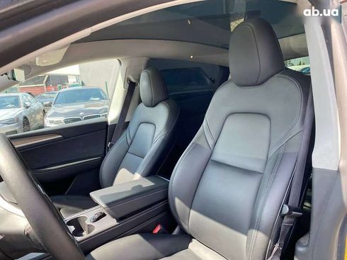 Tesla Model Y 2023 - фото 17