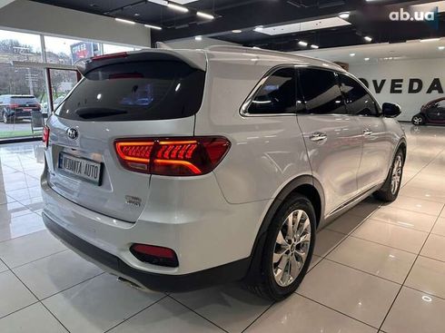 Kia Sorento 2018 - фото 20