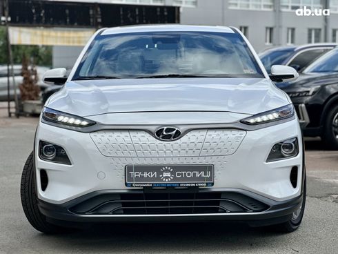 Hyundai Kona Electric 2021 белый - фото 8