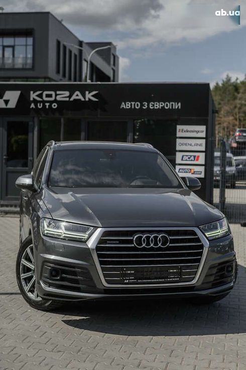 Audi Q7 2018 - фото 10