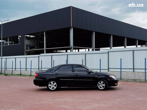 Toyota Camry 2002 черный - фото 3