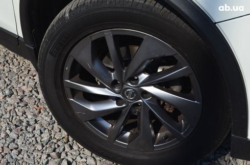 Nissan Rogue 2016 белый - фото 11