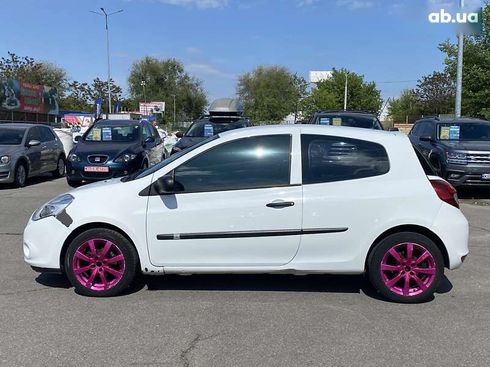 Renault Clio 2012 - фото 8