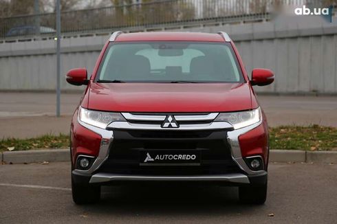 Mitsubishi Outlander 2017 - фото 2