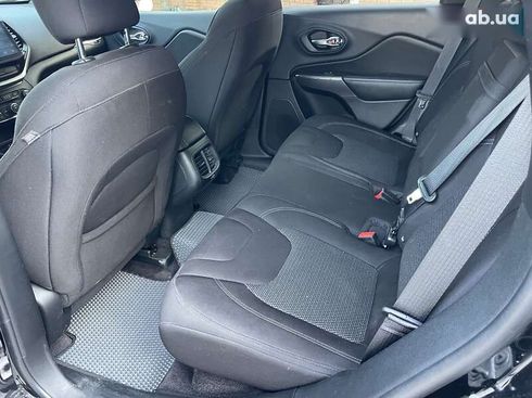 Jeep Cherokee 2018 - фото 28