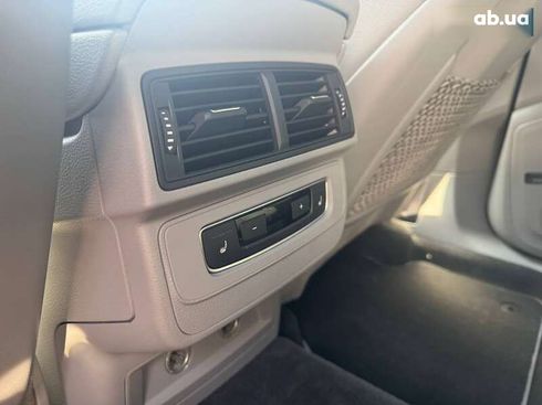 Audi Q7 2017 - фото 16