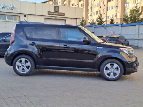 Kia Soul 2017 черный - фото 4