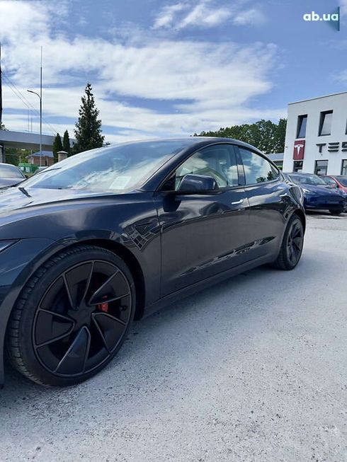 Tesla Model 3 2024 - фото 10