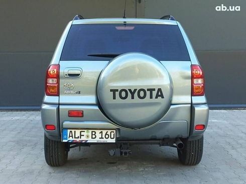 Toyota RAV4 2005 серый - фото 10