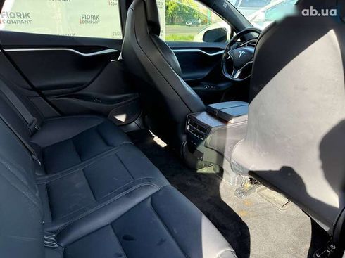 Tesla Model S 2017 - фото 6