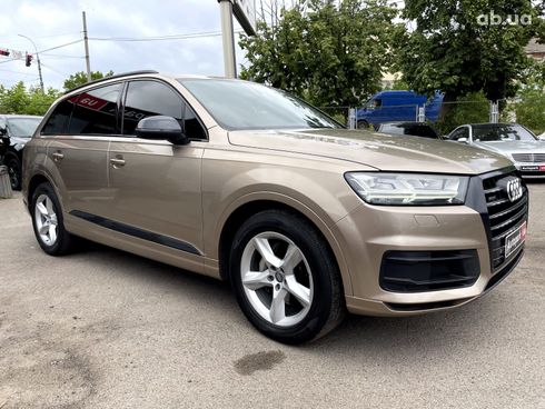 Audi Q7 2018 бежевый - фото 7