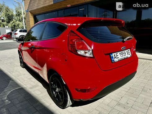 Ford Fiesta 2013 - фото 12