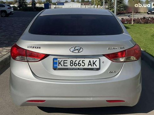 Hyundai Elantra 2011 - фото 5