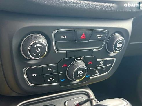 Jeep Compass 2017 - фото 28