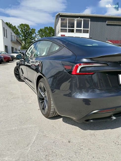Tesla Model 3 2024 - фото 19