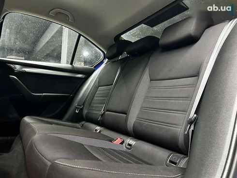 Skoda Octavia 2018 - фото 10