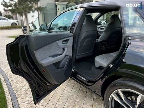 Audi SQ8 2021 - фото 28