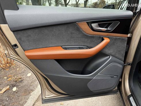 Audi Q7 2018 бежевый - фото 33