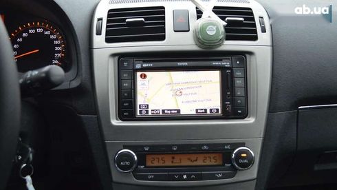 Toyota Avensis 2010 - фото 24