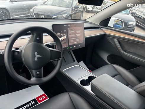 Tesla Model Y 2024 белый - фото 36