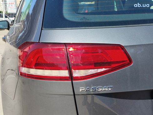 Volkswagen Passat 2016 серый - фото 6