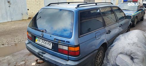 Volkswagen Passat 1988 голубой - фото 4